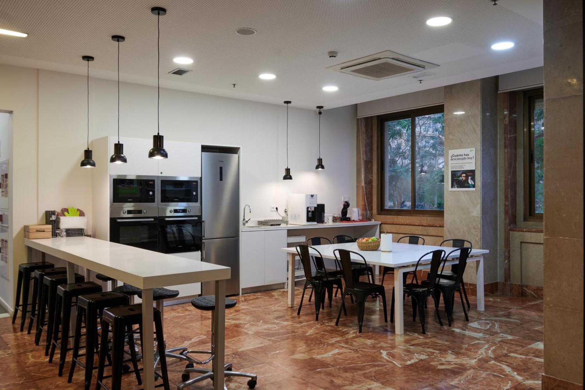 Residencia Universitaria Resa Barcelona Diagonal Eksteriør bilde